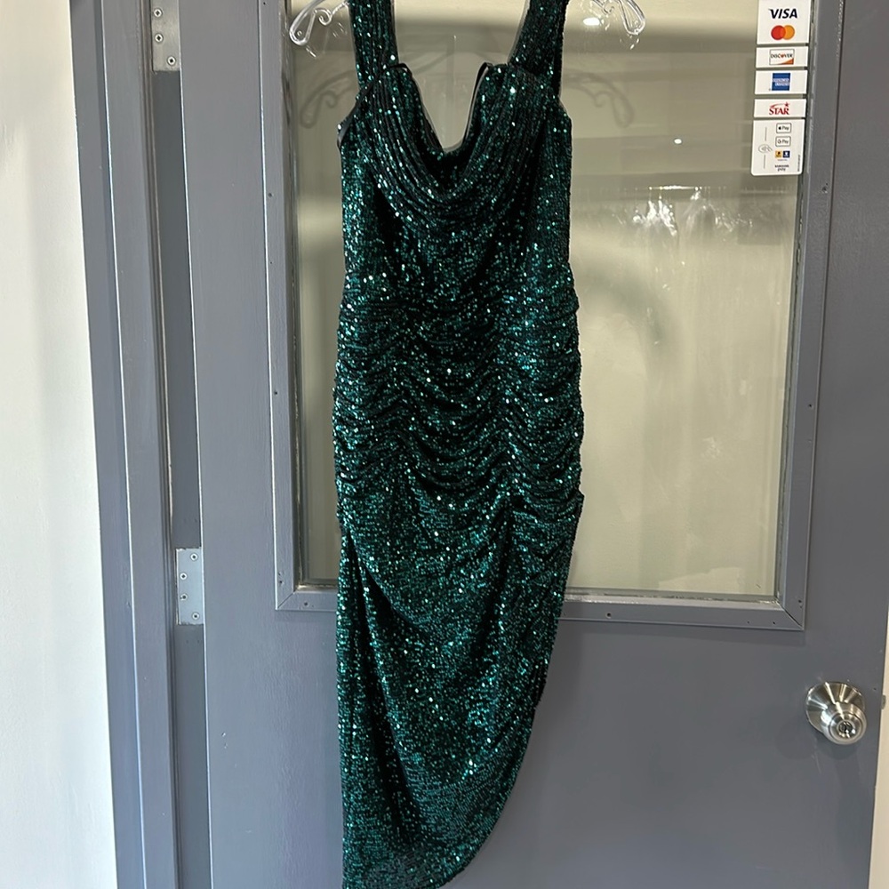 Emerald cinderella Devine brand new emerald dress